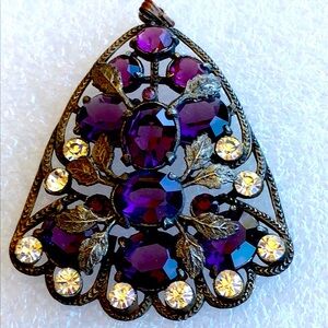 Large vintage purple clear Rhinestone pendant